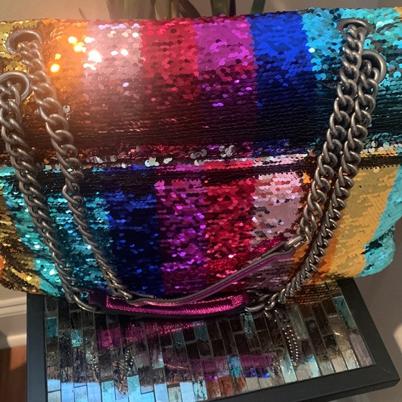 - Kurt Geiger London Kensington XXL Sequins Quilted Crossbody Bag - Picture 8 of 13
